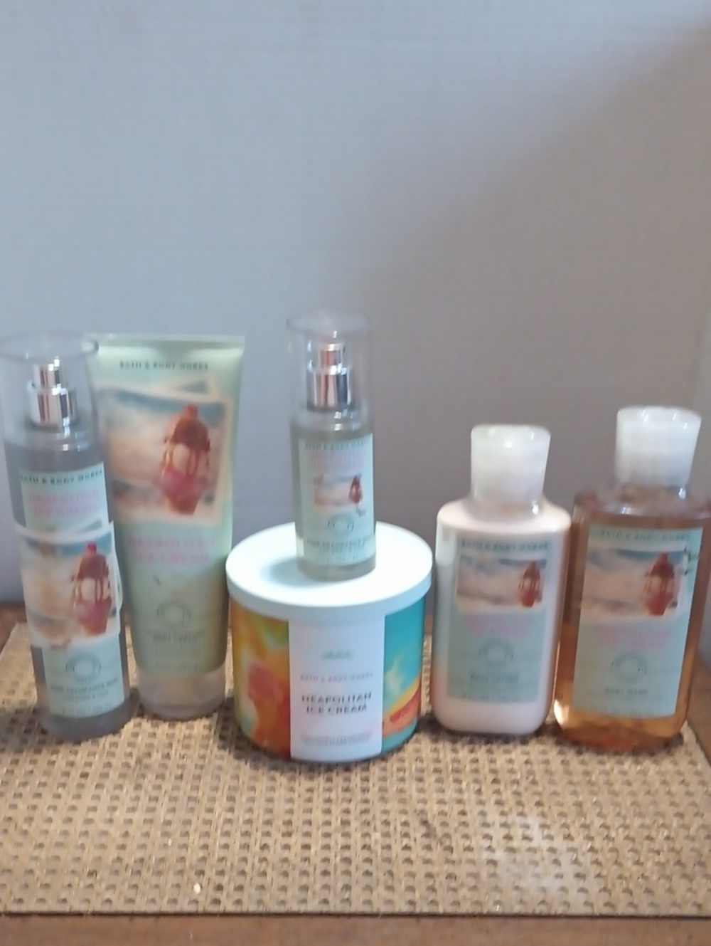NEW Bath And Body Works Neapolitan Ice Cream Set